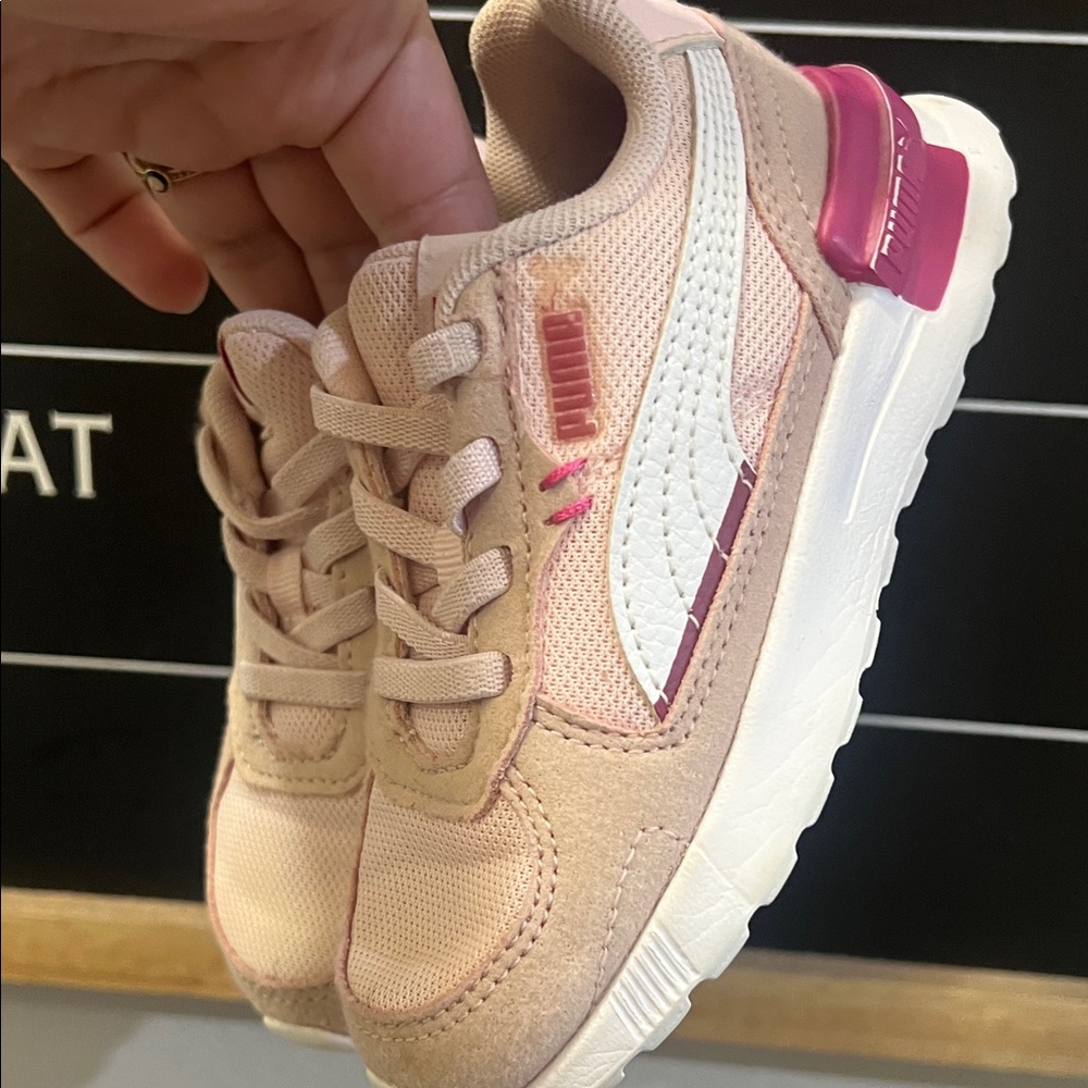 Puma Kids Sneakers - Light Pink and White